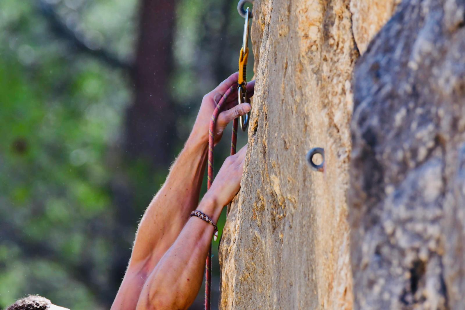 Stagnation en escalade : pourquoi vous ne progressez plus malgré vos entraînements ?