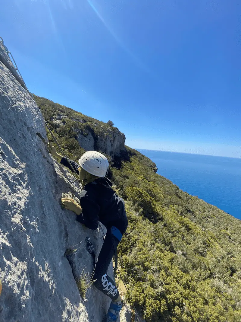 Stage Escalade Enfant entre La Ciotat et Cassis